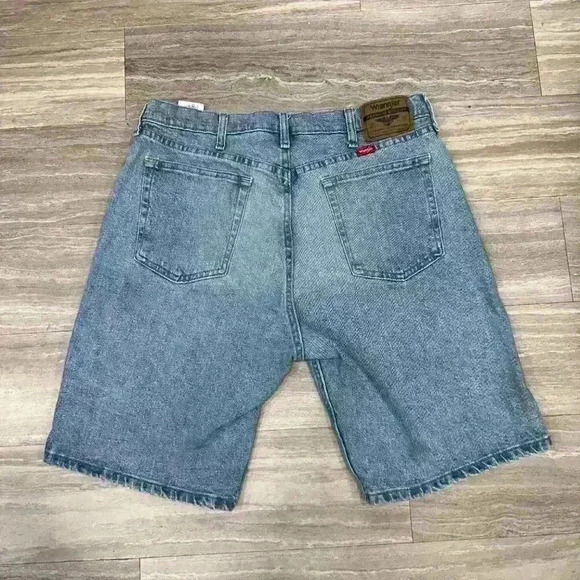 Mens Wrangler Jean Shorts - Picture 2 of 2